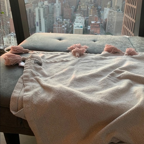 SOLD UGG throw blanket - Picture 2 of 5